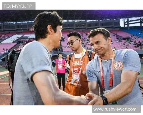 广州恒大迎战天津天海第1轮精彩对决引发球迷热议 广州恒大迎战天津天海第1轮精彩对决引发球迷热议